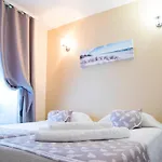 فندق Du Mont Blanc 2*