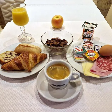 Du Mont Blanc Hotel