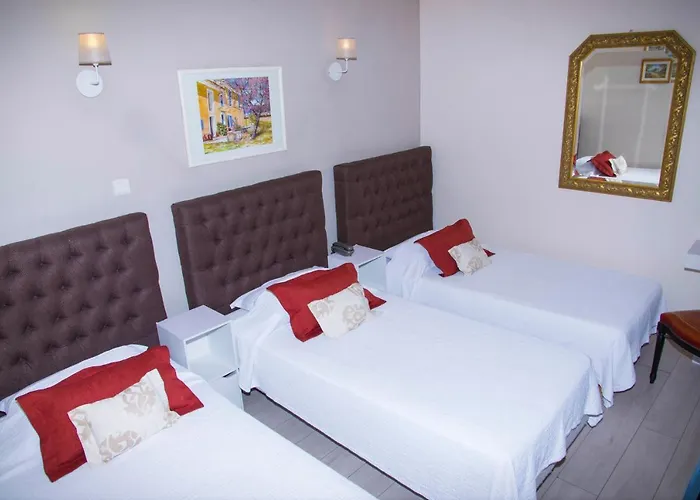 Отель Du Mont Blanc Париж