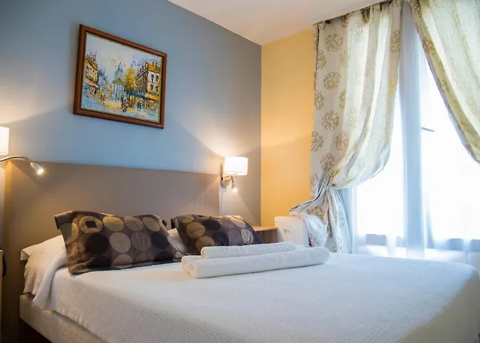 Du Mont Blanc Отель Париж