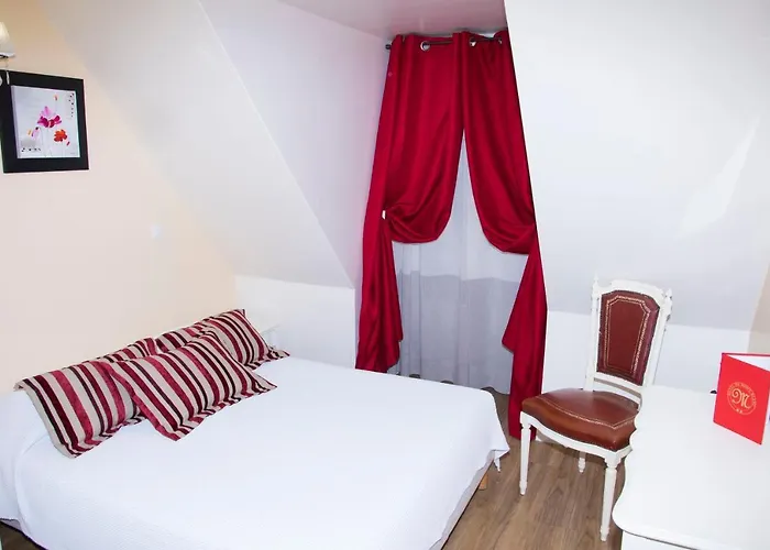 Отель Du Mont Blanc 2*