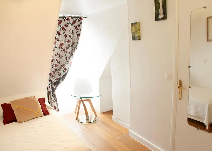 Du Mont Blanc Париж