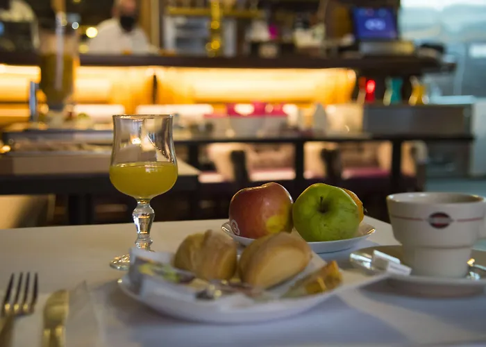 Du Mont Blanc 2* Париж