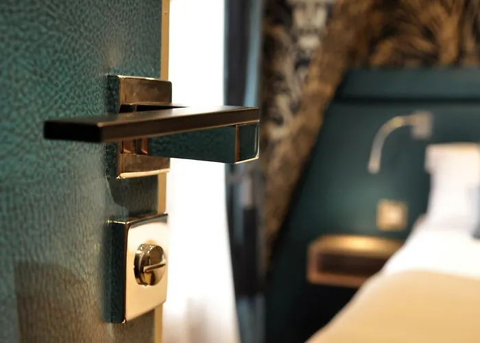 Du Mont Blanc Отель Париж